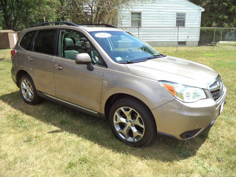 Subaru Forester 2.5i Touring 2015