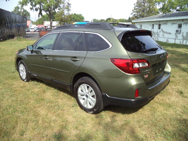 Subaru Outback 2.5i Premium 2015