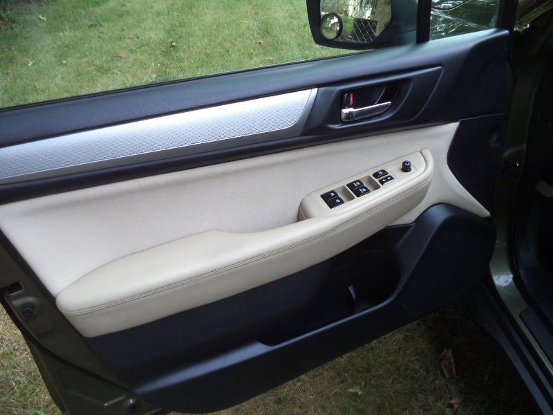 Subaru Outback 2.5i Premium 2015
