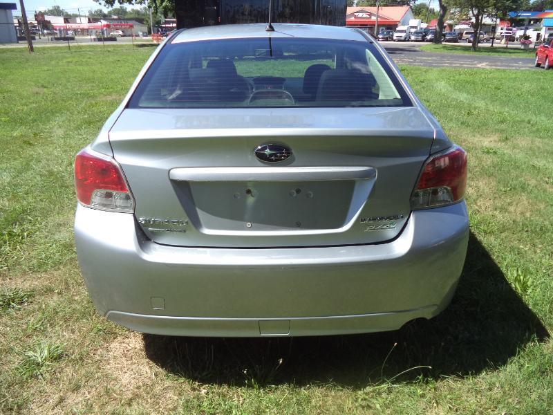 Subaru Impreza Base 4-Door 2013