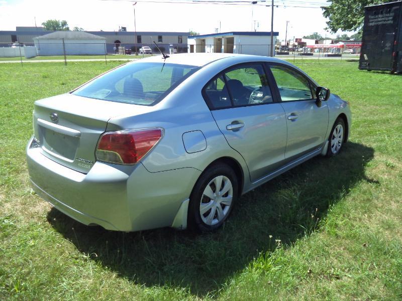 Subaru Impreza Base 4-Door 2013