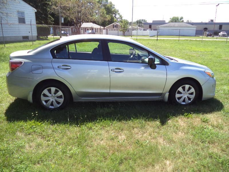 Subaru Impreza Base 4-Door 2013