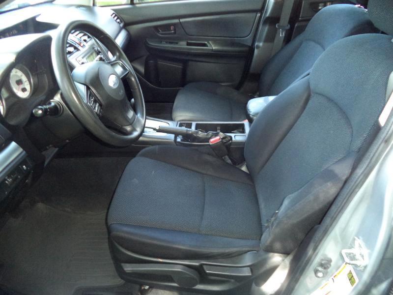 Subaru Impreza Base 4-Door 2013