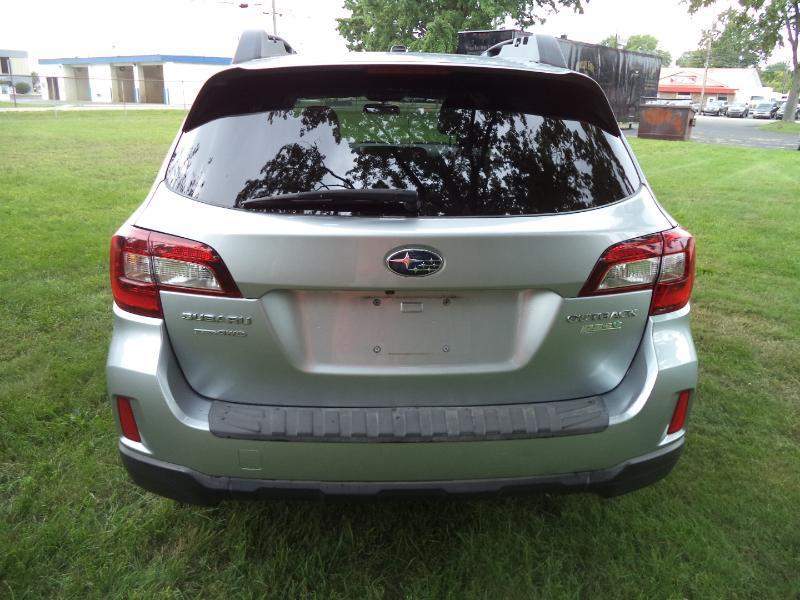 Subaru Outback 2.5i Limited 2015