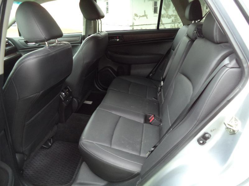 Subaru Outback 2.5i Limited 2015