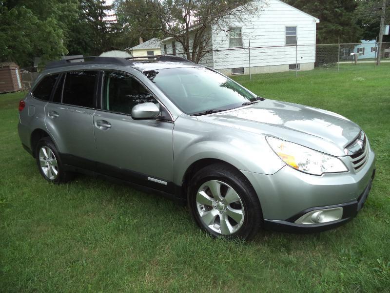 Subaru Outback 3.6R Limited 2011