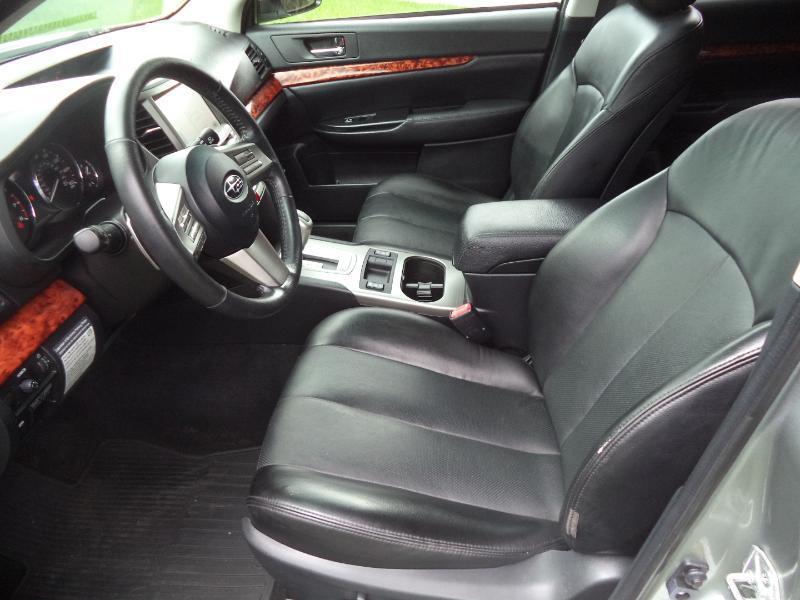 Subaru Outback 3.6R Limited 2011