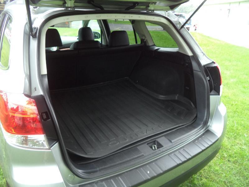 Subaru Outback 3.6R Limited 2011