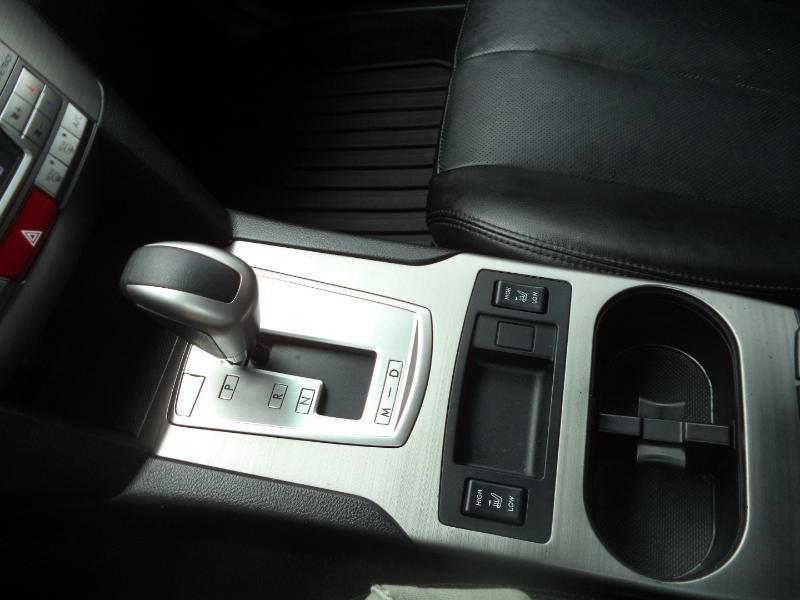 Subaru Outback 3.6R Limited 2011