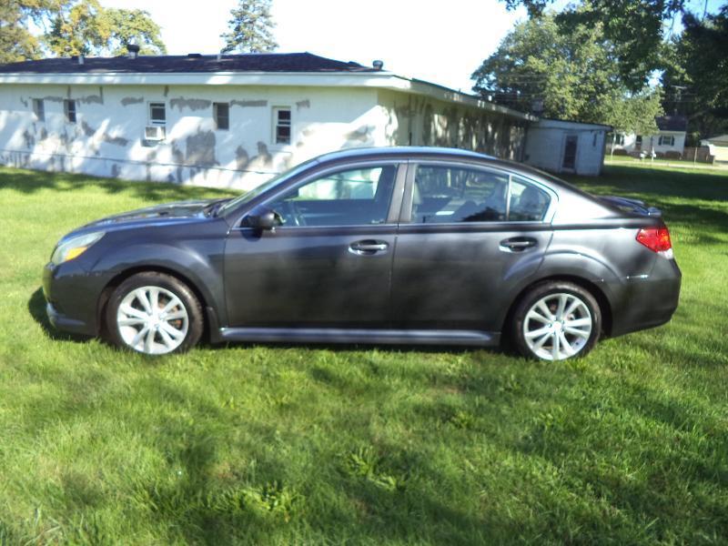 Subaru Legacy 2.5i Premium 2013
