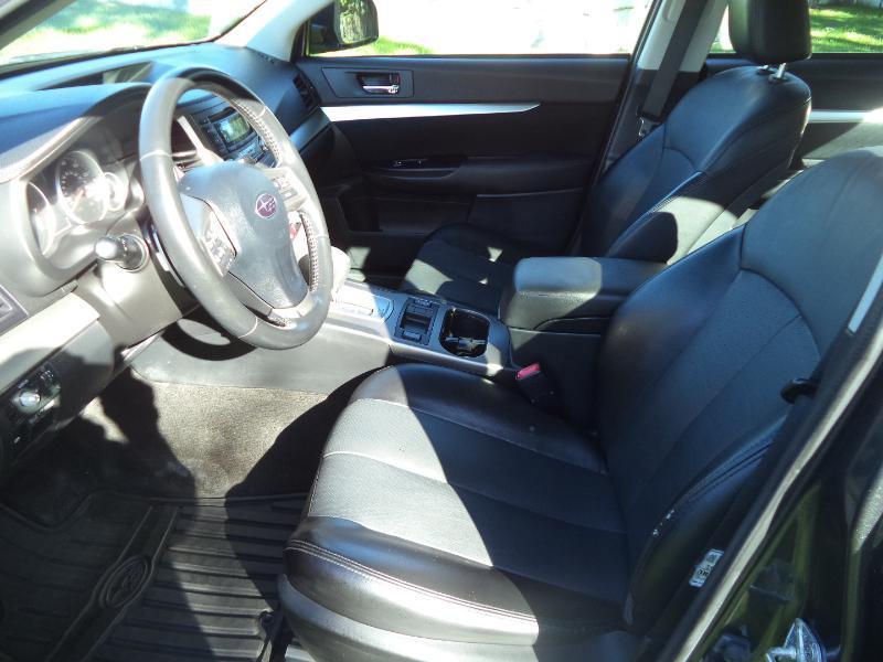 Subaru Legacy 2.5i Premium 2013