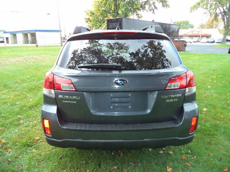 Subaru Outback 3.6R Limited 2014