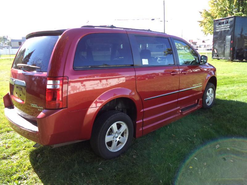 Dodge Grand Caravan SXT 2010
