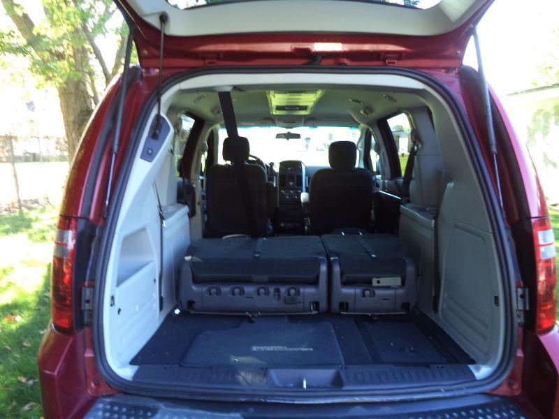 Dodge Grand Caravan SXT 2010