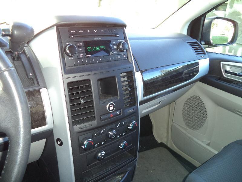 Dodge Grand Caravan SXT 2010