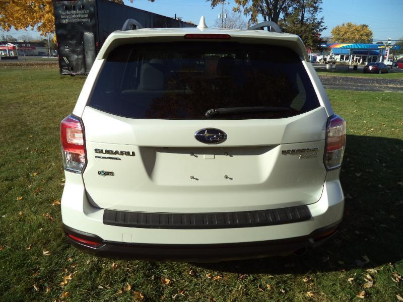 Subaru Forester 2.5i Premium PZEV CVT 2017