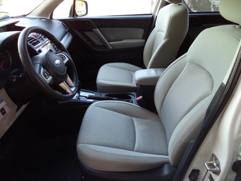 Subaru Forester 2.5i Premium PZEV CVT 2017