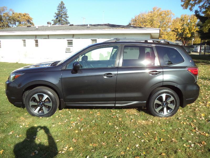 Subaru Forester 2.5i Premium PZEV CVT 2017
