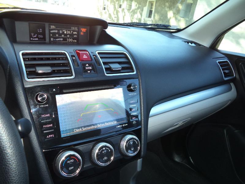 Subaru Forester 2.5i Premium PZEV CVT 2017