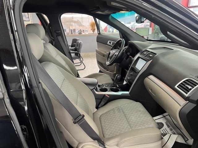 Ford Explorer 4WD 4dr XLT 2012