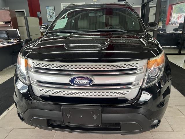 Ford Explorer 4WD 4dr XLT 2012
