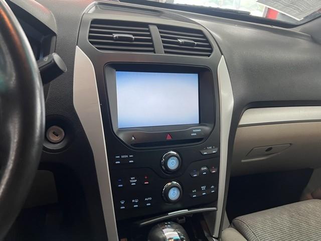 Ford Explorer 4WD 4dr XLT 2012