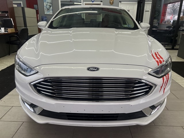 Ford Fusion Titanium FWD 2017