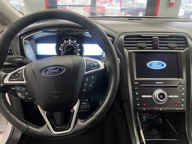 Ford Fusion Titanium FWD 2017