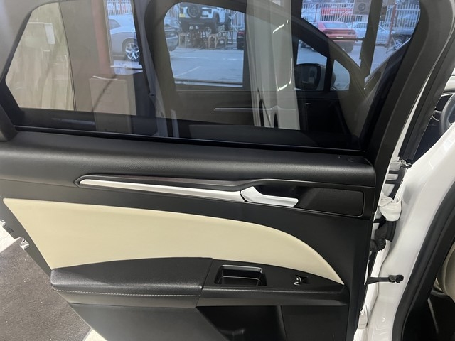 Ford Fusion Titanium FWD 2017