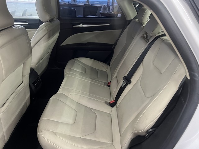 Ford Fusion Titanium FWD 2017