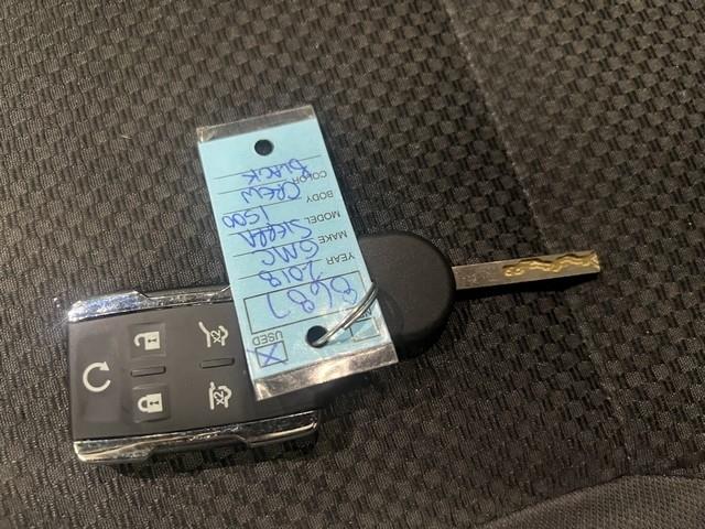 GMC Sierra 1500 4WD Double Cab 143.5" SLE 2018