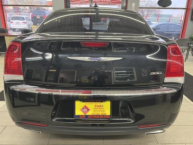 Chrysler 300 Limited RWD 2019