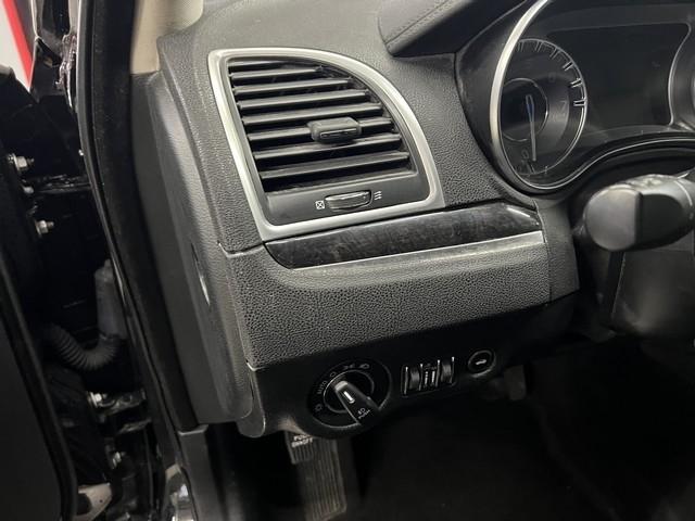 Chrysler 300 Limited RWD 2019