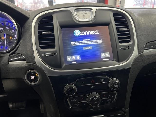 Chrysler 300 Limited RWD 2019