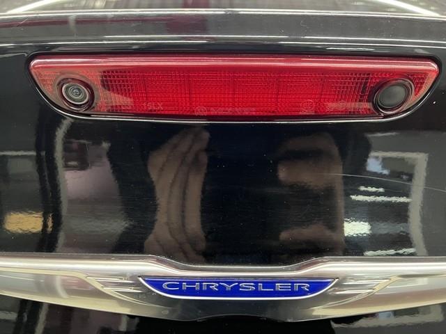 Chrysler 300 Limited RWD 2019