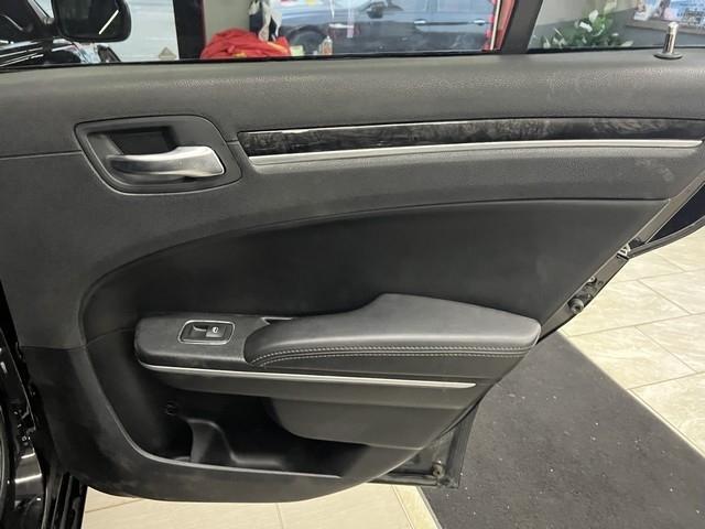 Chrysler 300 Limited RWD 2019