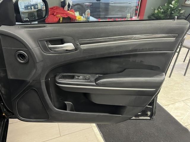 Chrysler 300 Limited RWD 2019