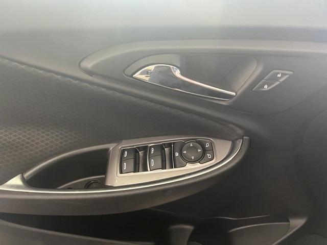 Chevrolet Malibu 4dr Sdn LT 2020