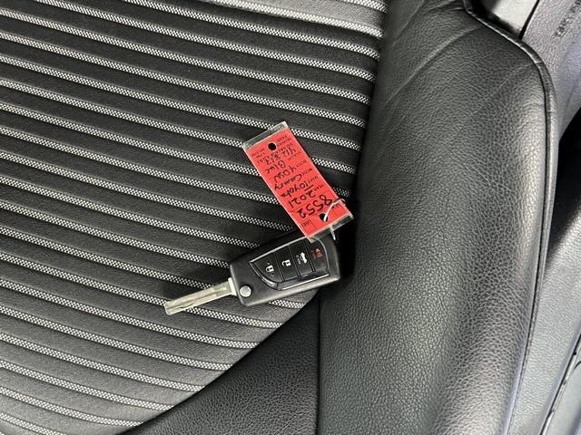 Toyota Camry SE Auto (Natl) 2021