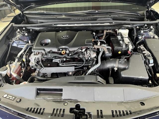 Toyota Camry SE Auto (Natl) 2021