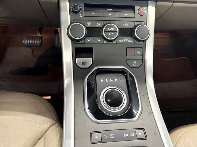 Land Rover Range Rover Evoque 5dr HB SE 2016 Land Rover Range Rover Evoque 5dr HB SE 2016