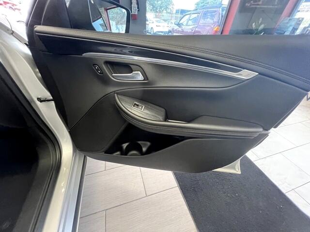 Chevrolet Impala 4dr Sdn LT w/1LT 2019 Chevrolet Impala 4dr Sdn LT w/1LT 2019