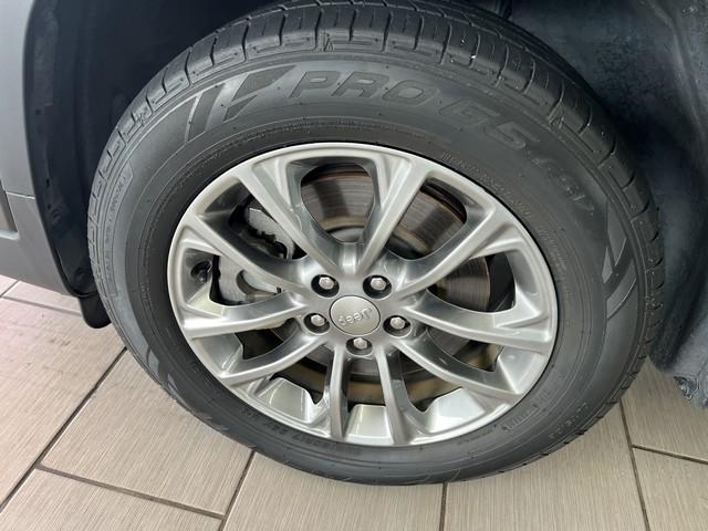 Jeep Cherokee Latitude Plus FWD 2019