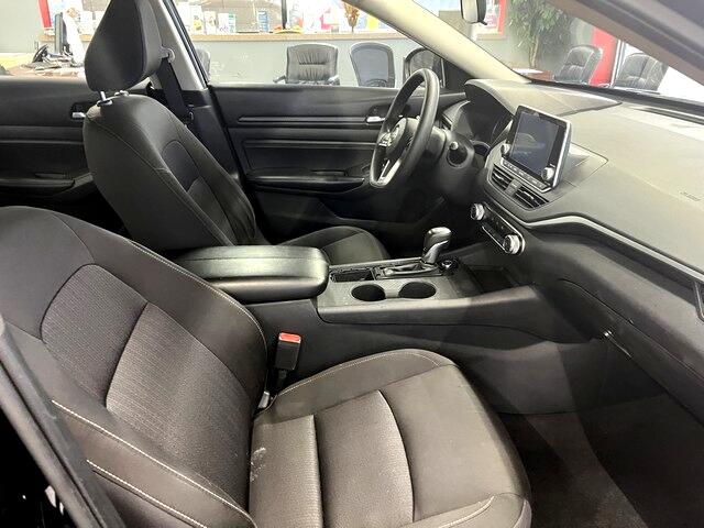 Nissan Altima 2.5 S Sedan 2020 Nissan Altima 2.5 S Sedan 2020