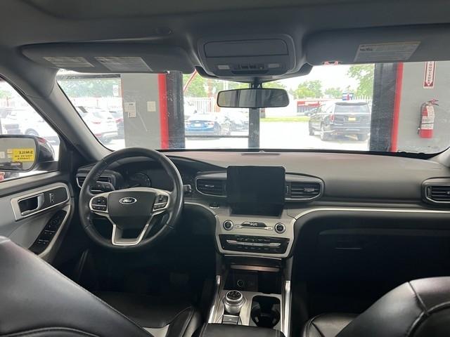 Ford Explorer XLT 4WD 2022
