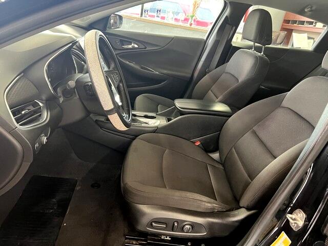 Chevrolet Malibu 4dr Sdn LT w/1LT 2018 Chevrolet Malibu 4dr Sdn LT w/1LT 2018