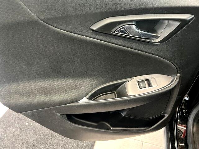 Chevrolet Malibu 4dr Sdn LT w/1LT 2018 Chevrolet Malibu 4dr Sdn LT w/1LT 2018
