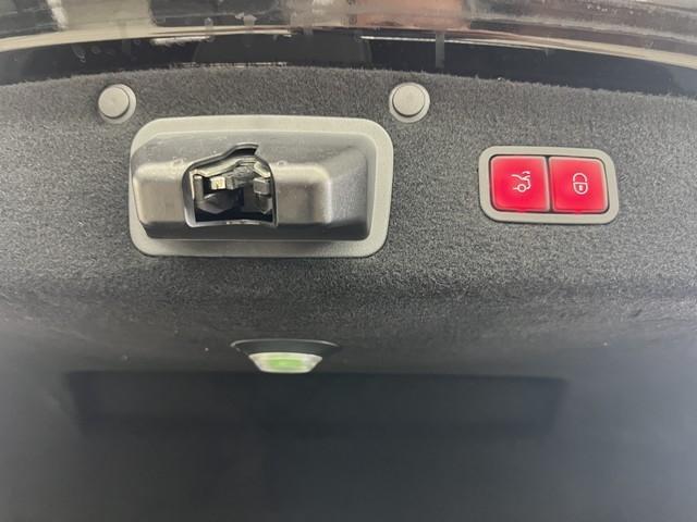 Mercedes-Benz S-Class 4dr Sdn S 550 4MATIC 2016