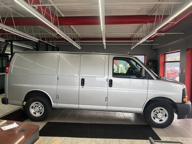 Chevrolet Express Cargo Van RWD 2500 135" 2017