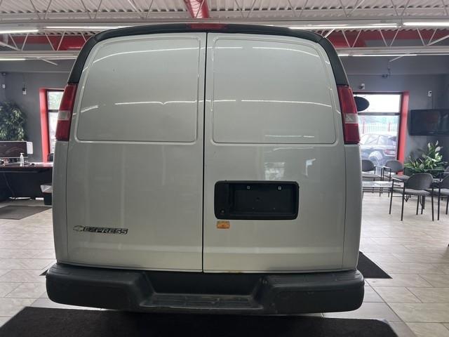 Chevrolet Express Cargo Van RWD 2500 135" 2017